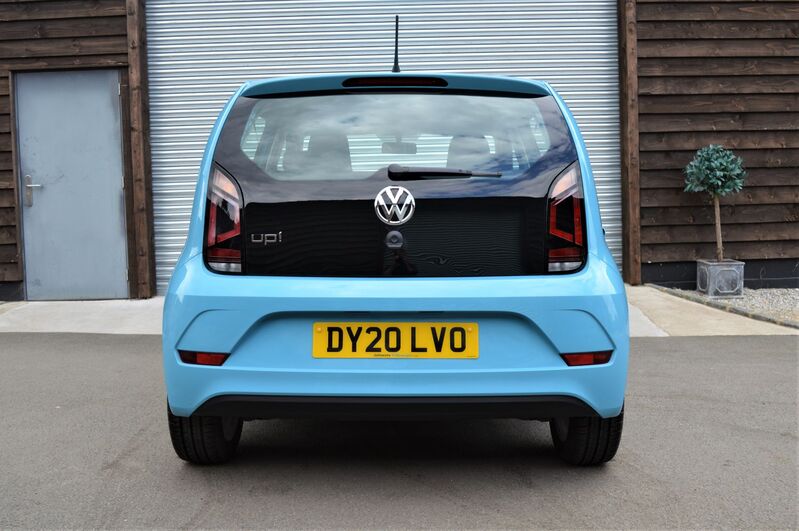 VOLKSWAGEN UP