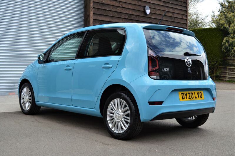 VOLKSWAGEN UP