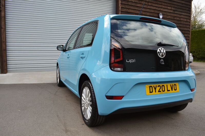 VOLKSWAGEN UP