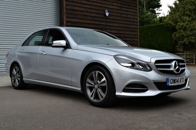 View MERCEDES-BENZ E CLASS E220 CDI SE 4 DOOR