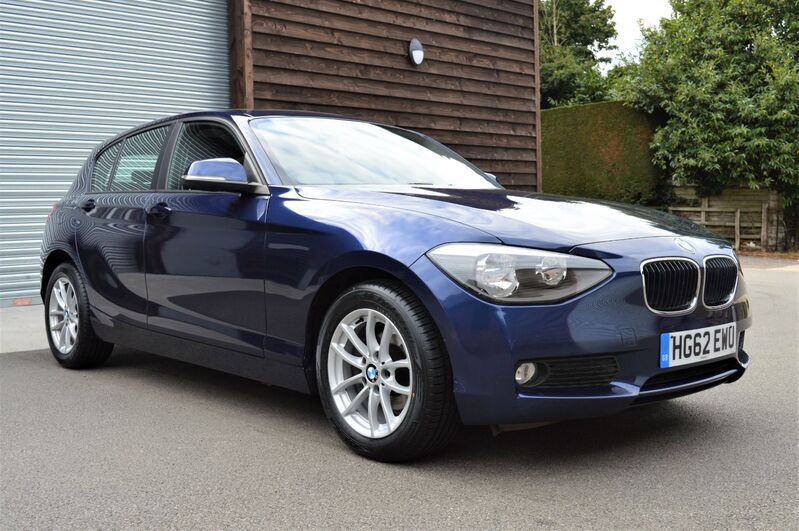 View BMW 1 SERIES 118D SE 5 DOOR