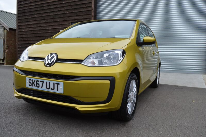 VOLKSWAGEN UP