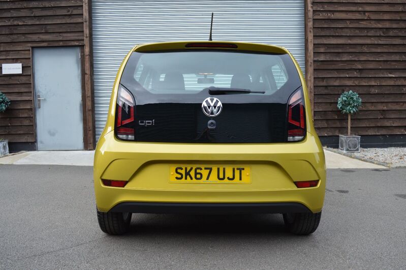 VOLKSWAGEN UP