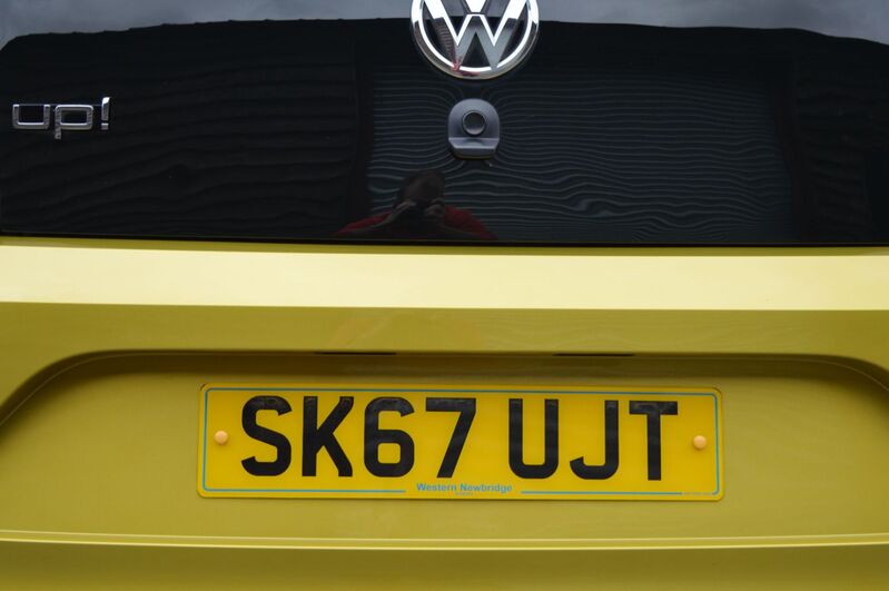 VOLKSWAGEN UP