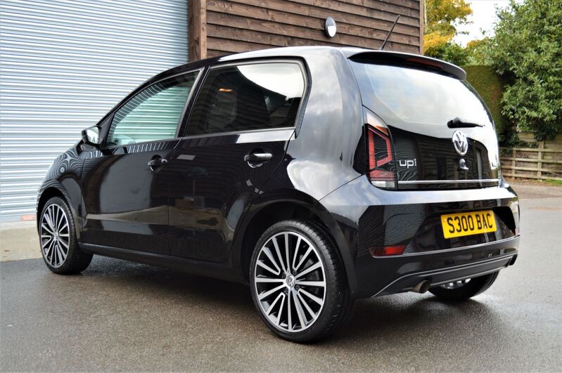 VOLKSWAGEN UP