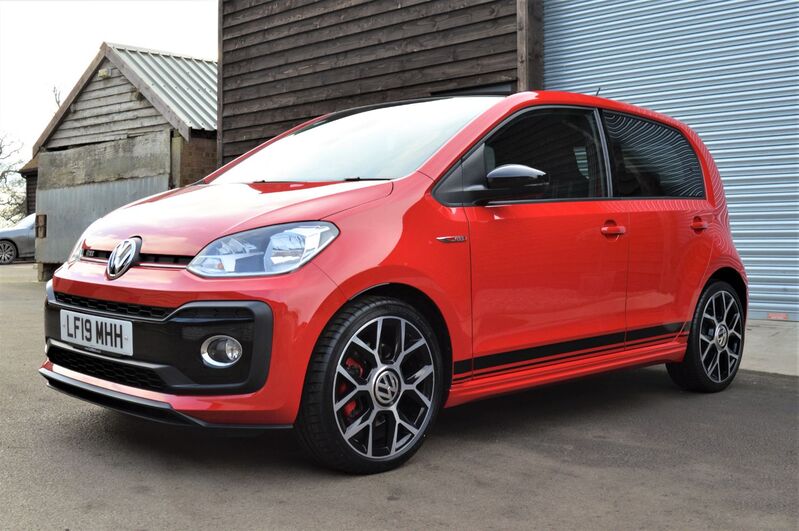 VOLKSWAGEN UP