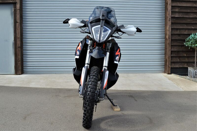 KTM 890 ADVENTURE