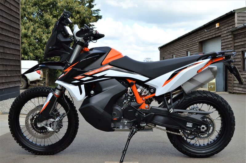 KTM 890 ADVENTURE