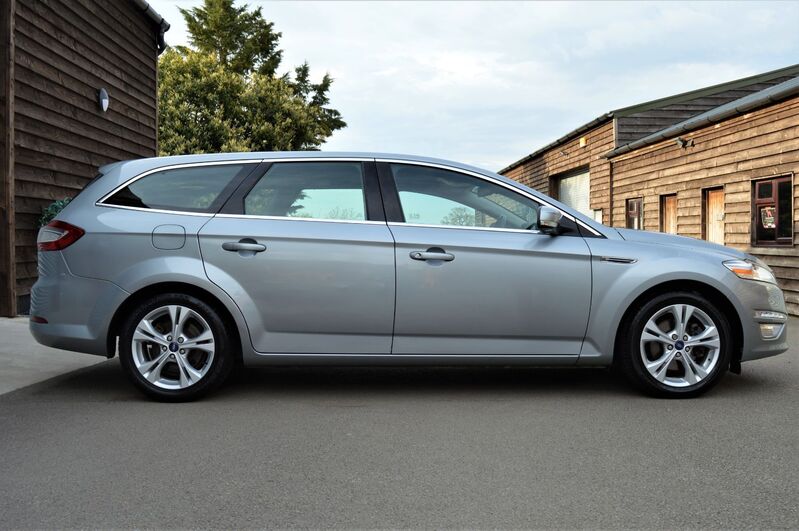 View FORD MONDEO TITANIUM 1.6 TDCI 5 DOOR ESTATE