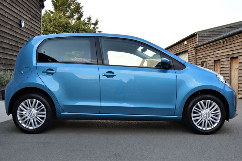 View VOLKSWAGEN UP 1.0 MPI MOVE UP 5 DOOR