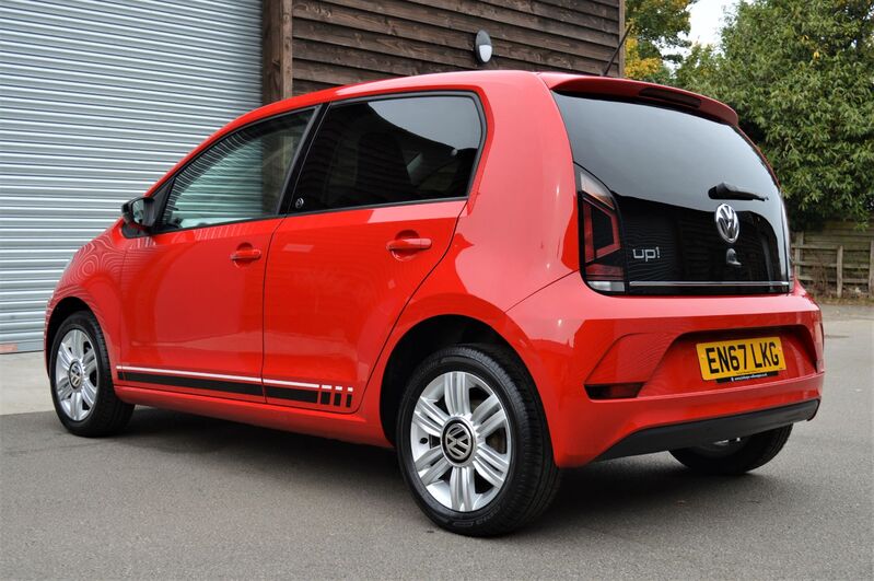 VOLKSWAGEN UP