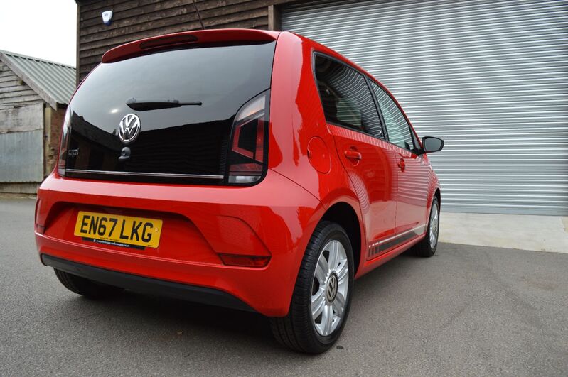 VOLKSWAGEN UP