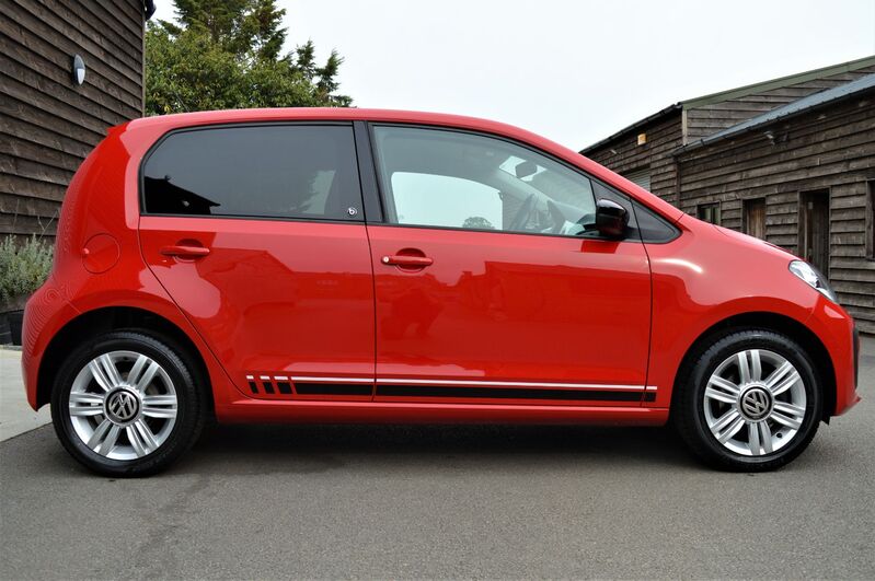 View VOLKSWAGEN UP 1.0 MPI 75PS UP BY BEATS 5 DOOR