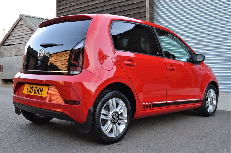 VOLKSWAGEN UP