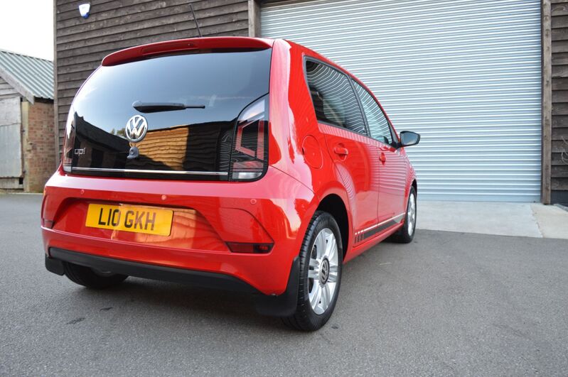 VOLKSWAGEN UP