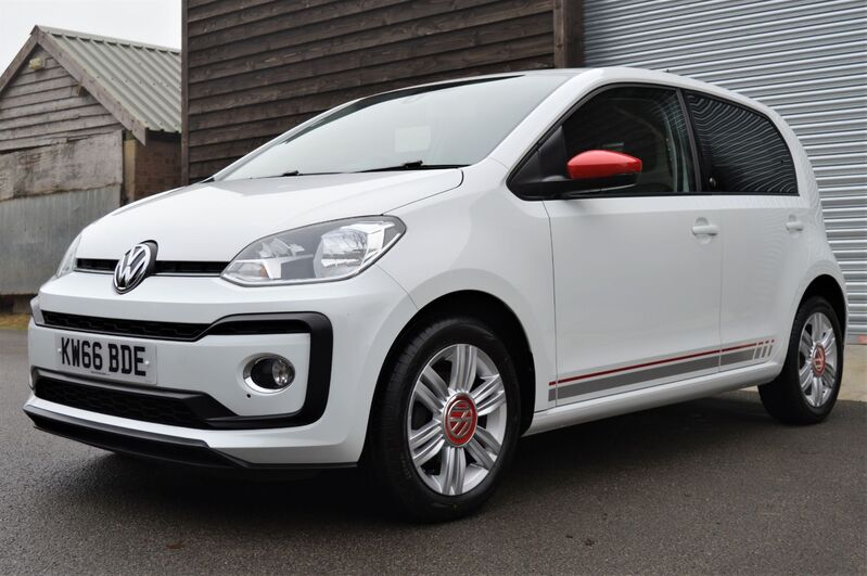 VOLKSWAGEN UP