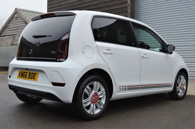 VOLKSWAGEN UP