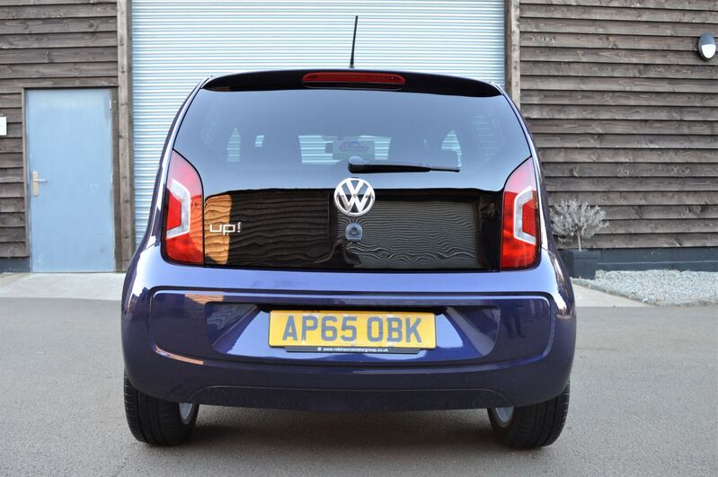 VOLKSWAGEN UP