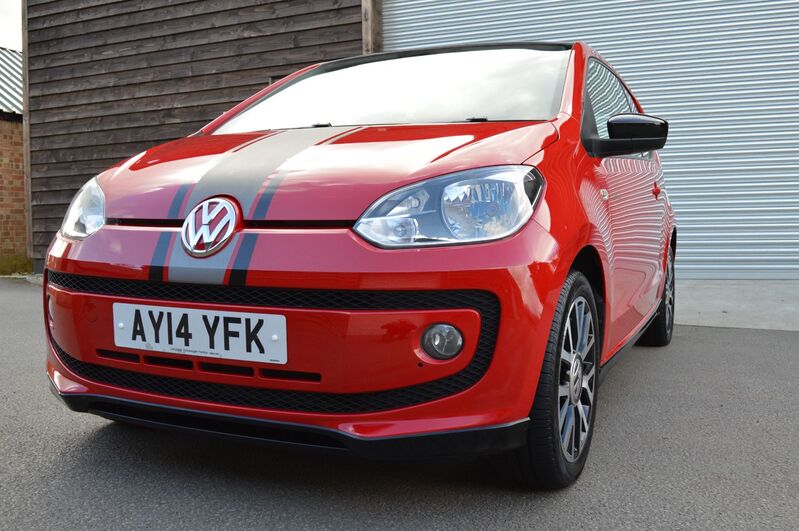 VOLKSWAGEN UP