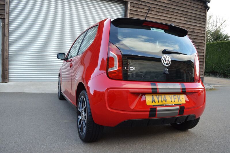 VOLKSWAGEN UP