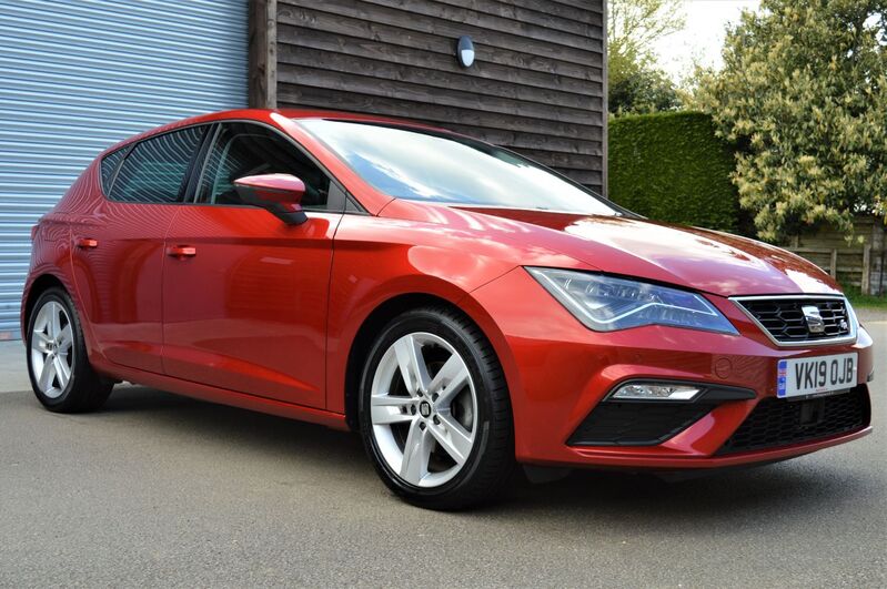 View SEAT LEON 1.5 TSI EVO FR 5 DOOR