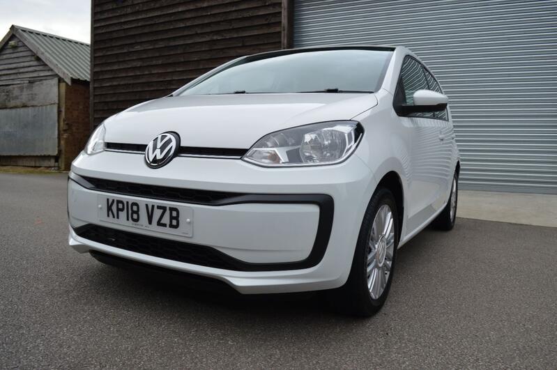 VOLKSWAGEN UP